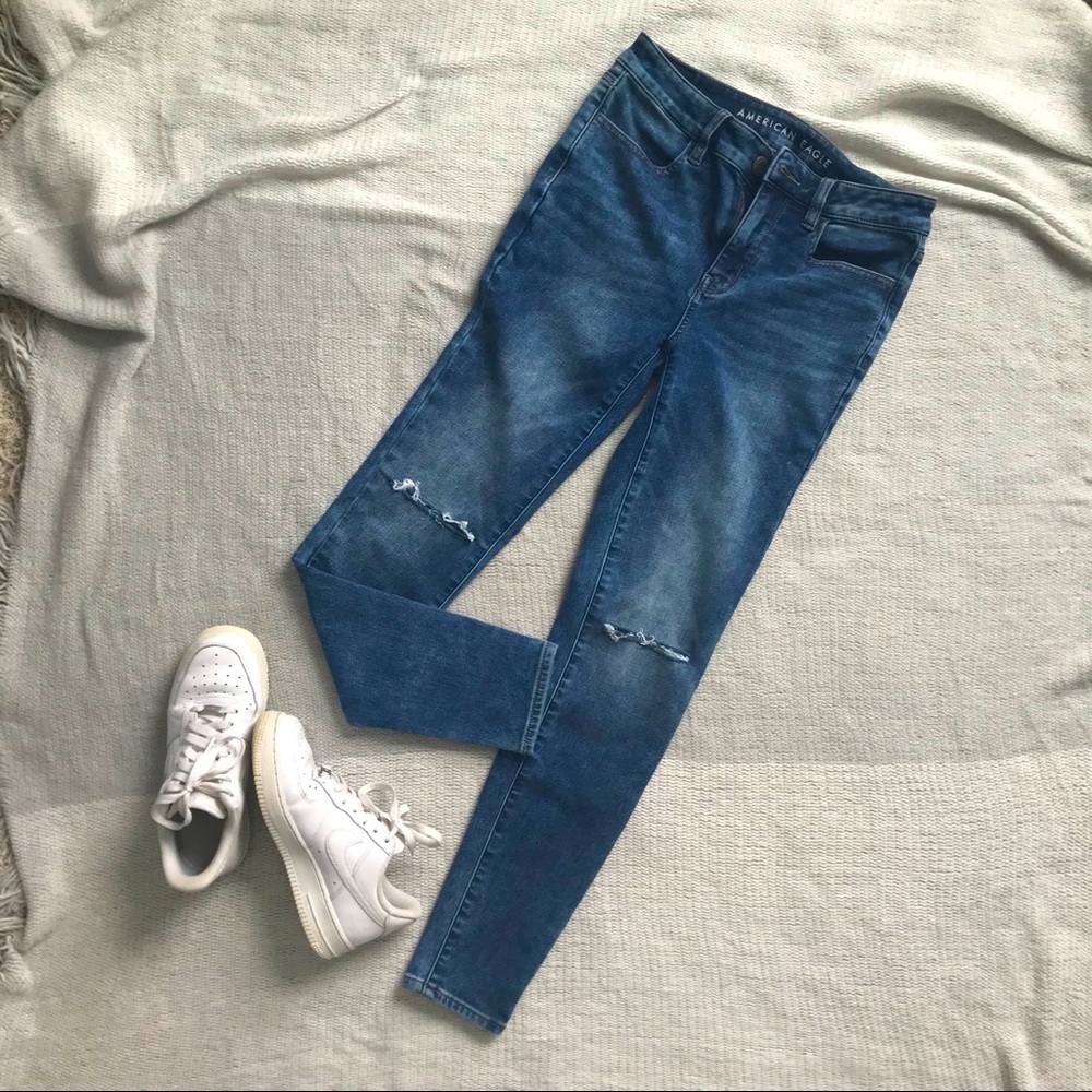 NWOT American Eagle High Rise Jeans